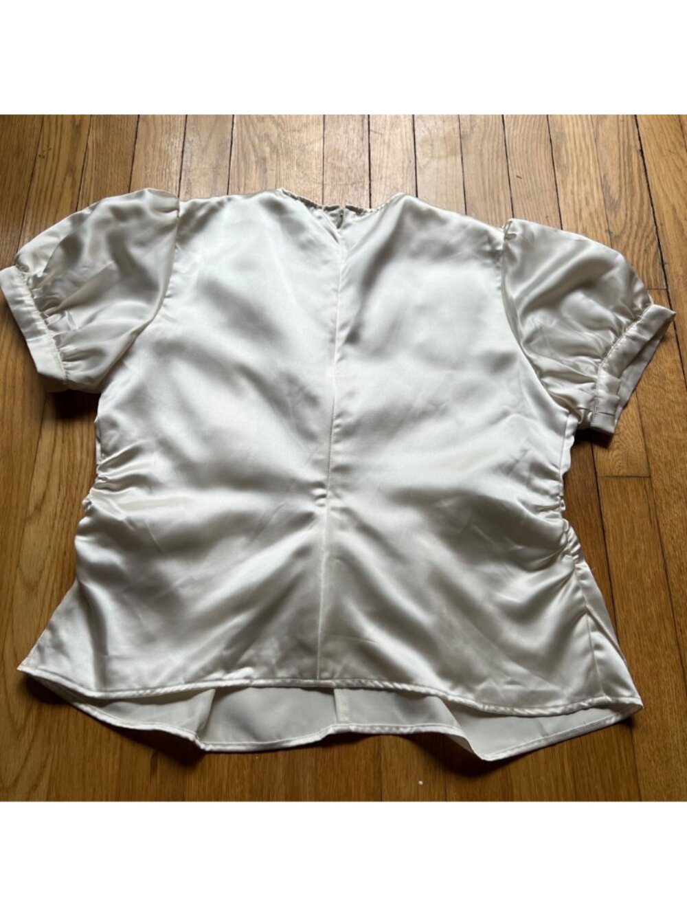Asos Size 10 Ivory Satin Pleated Ruched Detail Short Puff Sleeve Blouse Top NWT - Picture 12 of 15